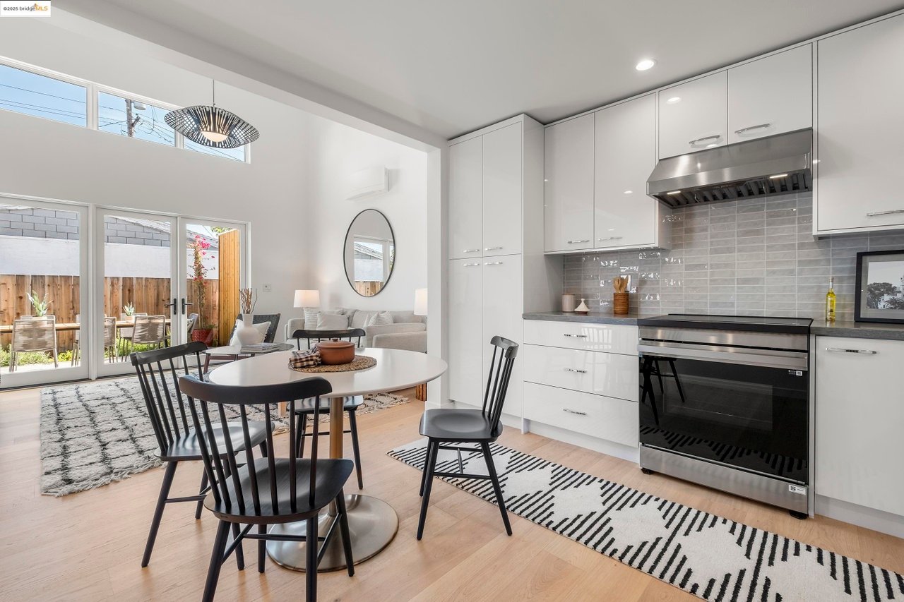 2514-2516 Mathews St