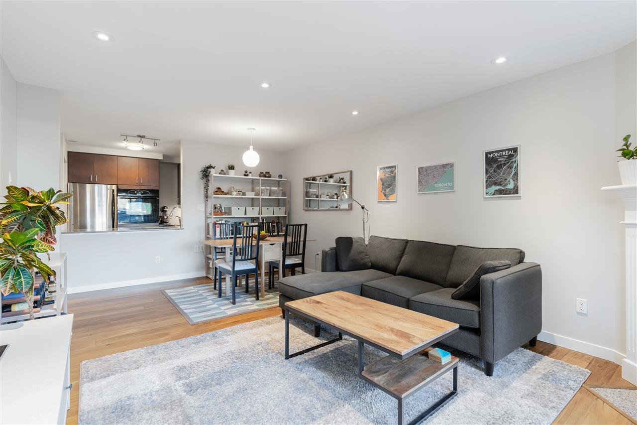 317-555 W 14th Ave