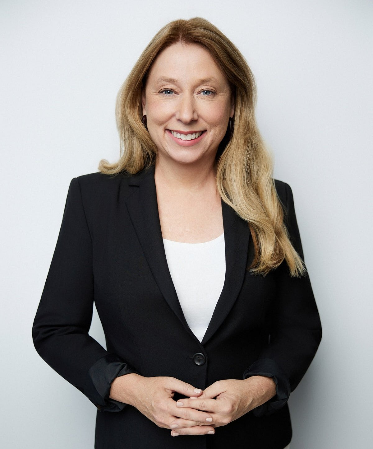 Karen Willard Chicago, IL Real Estate Agent Headshot