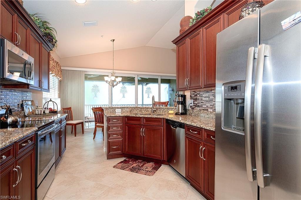 6662 Alden Woods Cir #201