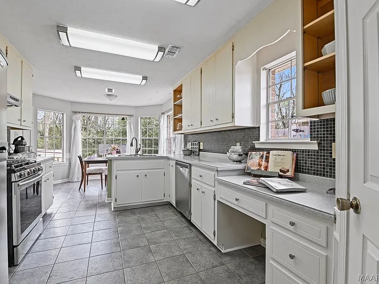 821 Sweet Ridge Road