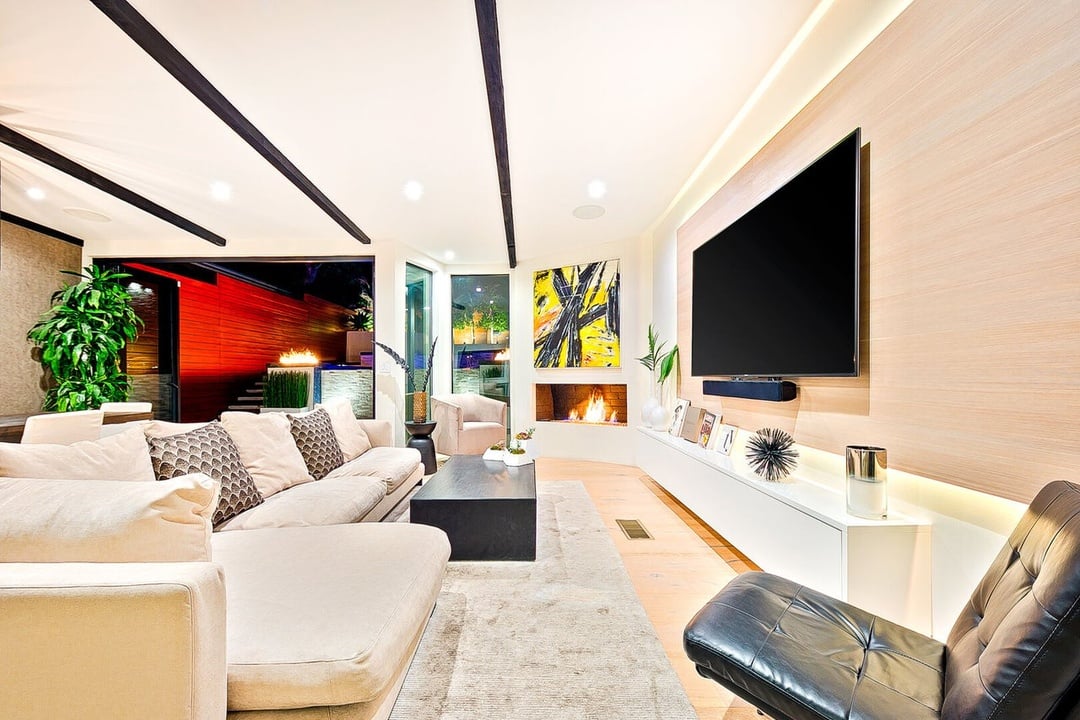Aurora Villa
