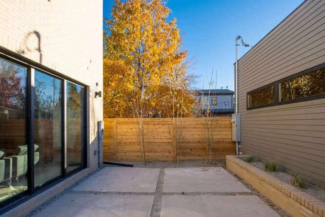 3339 Bryant Street Potter Highlands