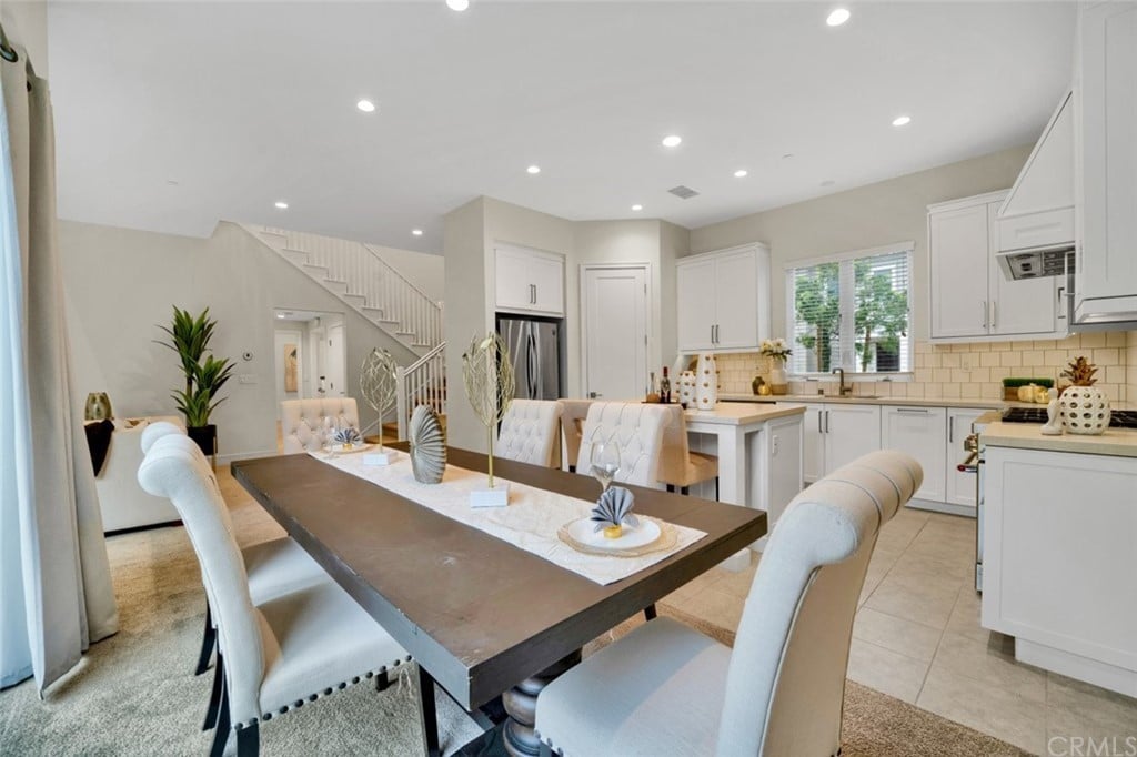 124 N lomita