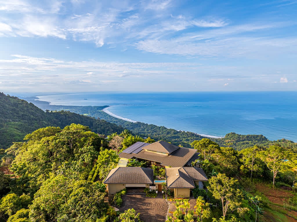 LUXURY 8 ACRE TROPICAL MASTERPIECE WITH VIEWS TO THE WHAIL TAI