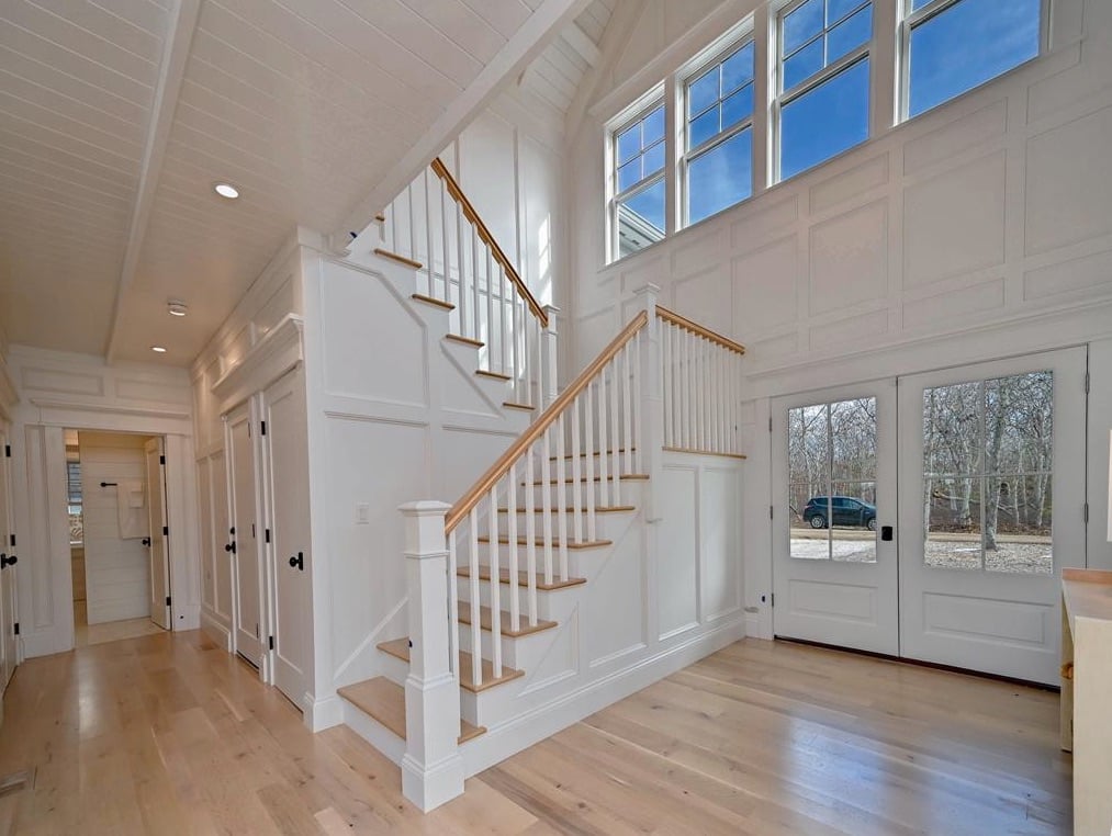 12 Baylies Way