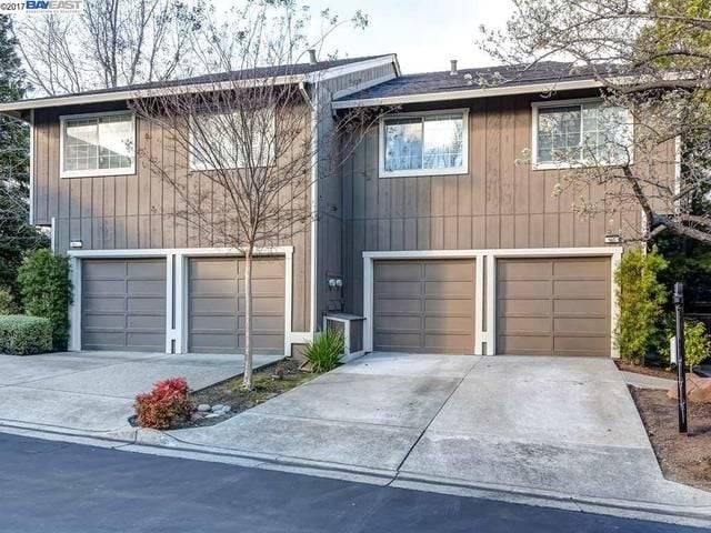 945 Scenic Place