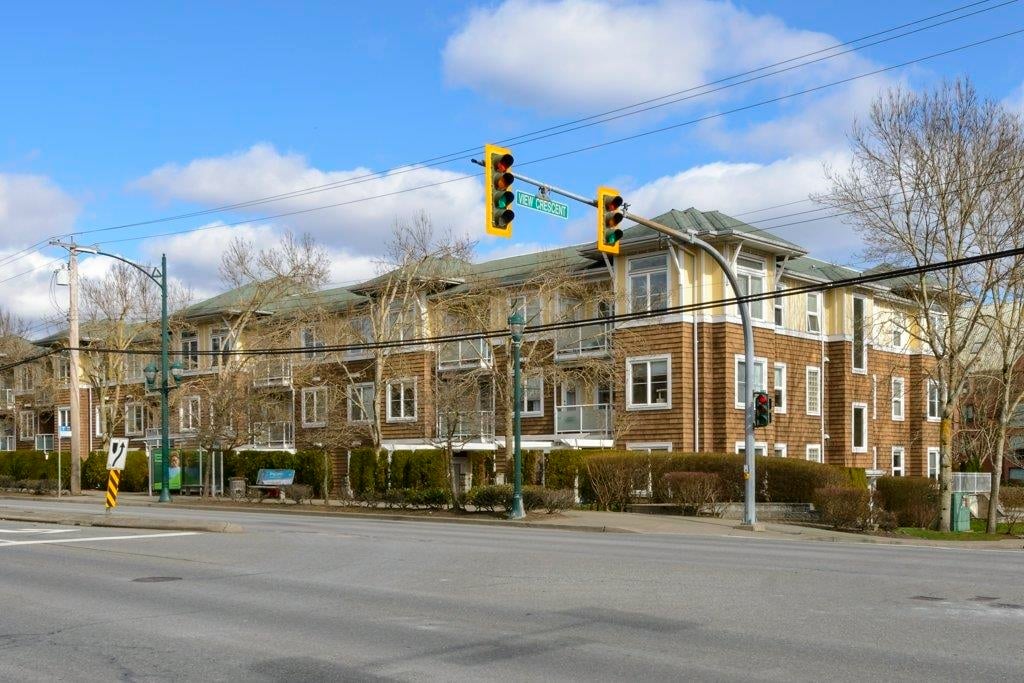 101-1375 View Cres