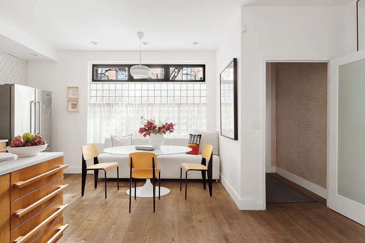 6 Morton Street, Apt TOWNHOUSE