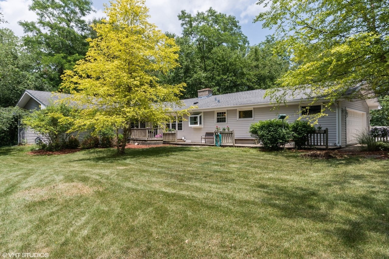 39W164 Happy Hills Rd