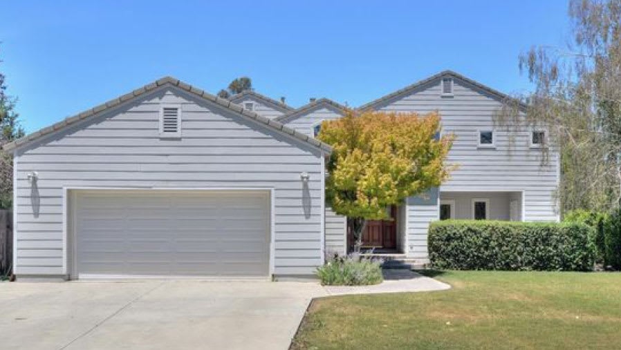 1698 Vinehill Court