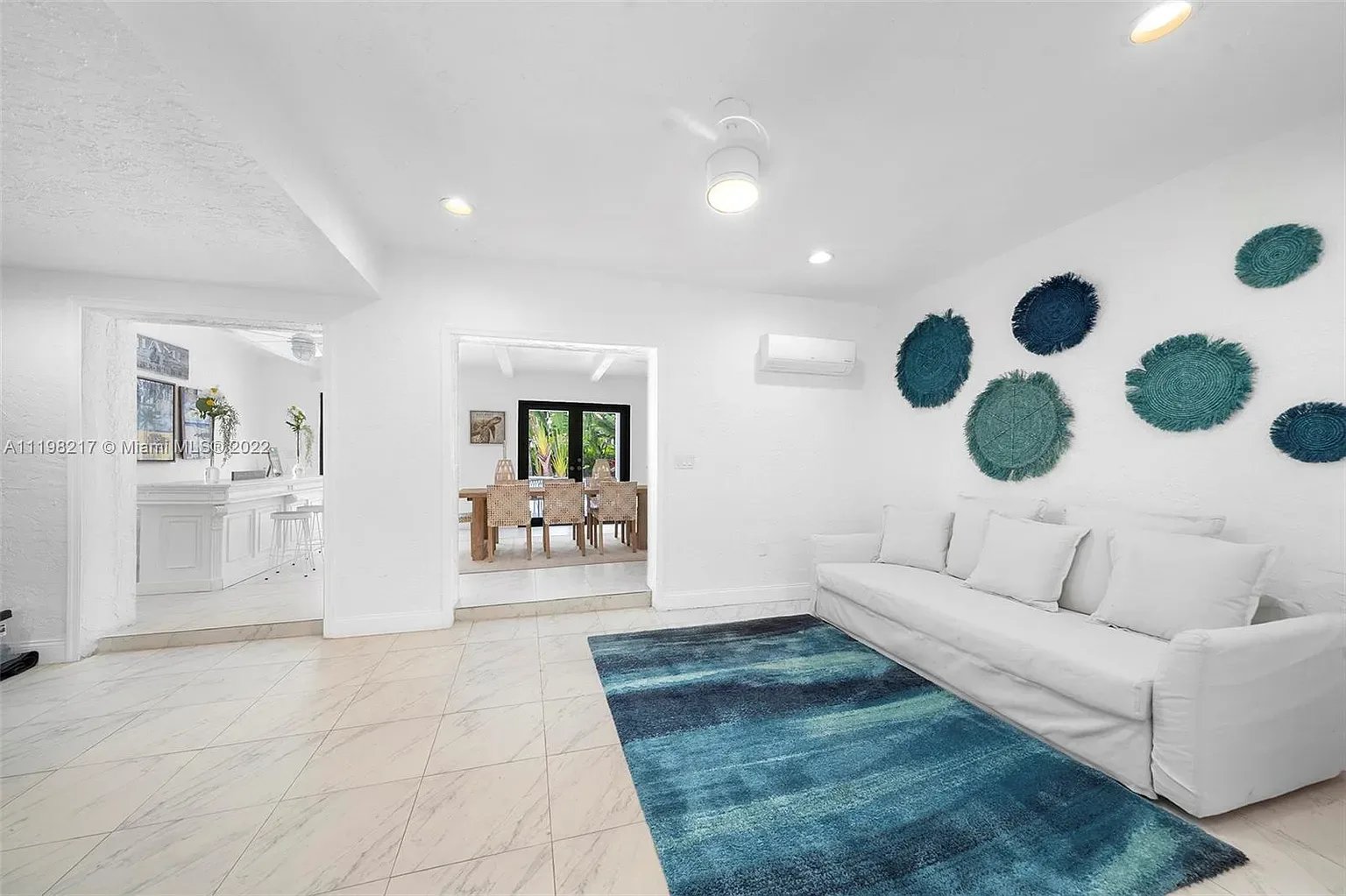 321 Costanera Rd