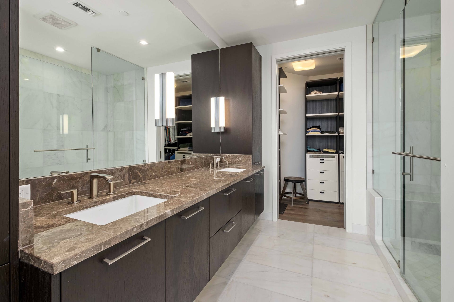 501 West Ave #1204