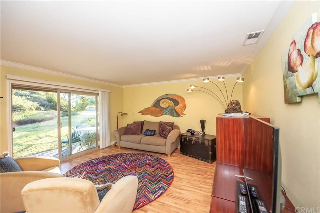 4476 Kittiwake Way