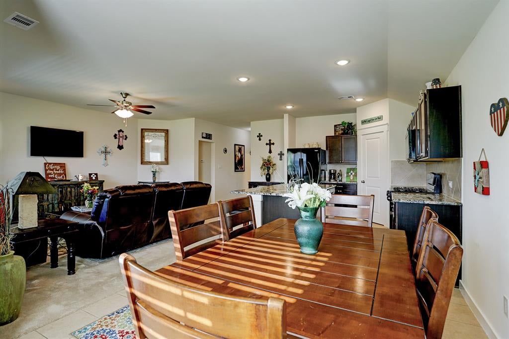 40405 MOSTYN LAKE DRIVE