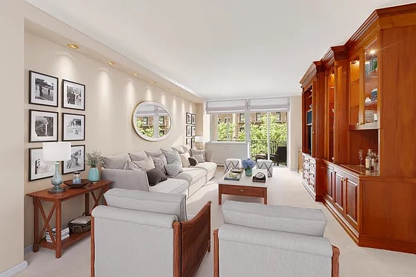Yorkville Oasis