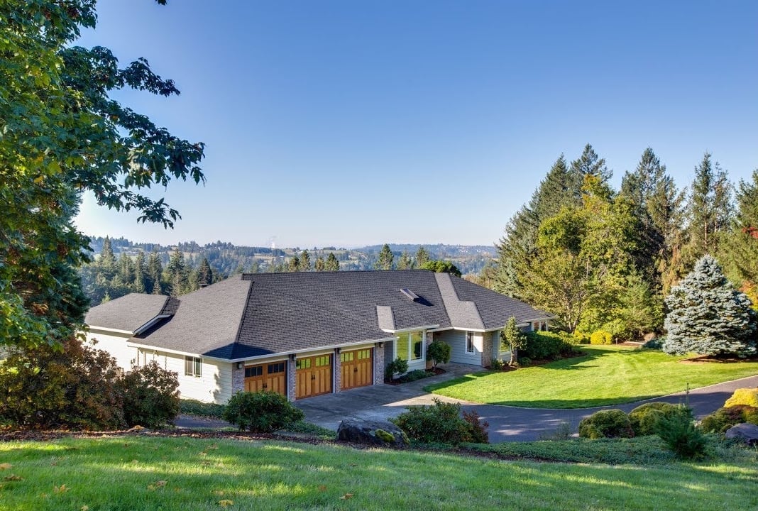 Equestrian Estate just 30 minutes to Downtown Portland