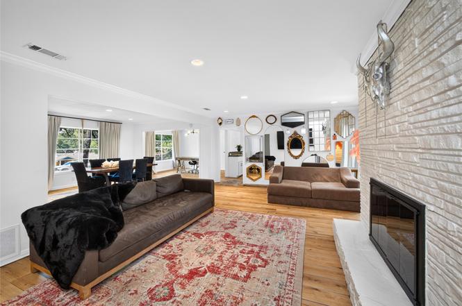 4901 Timberline Dr