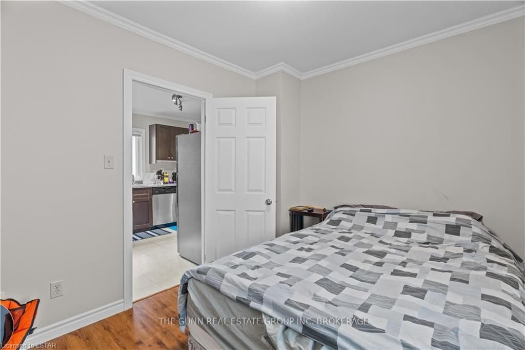 16 Linwood St