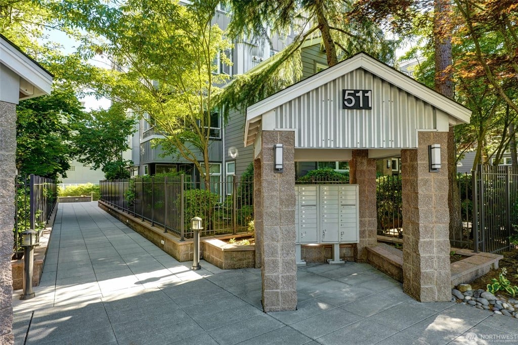 511 7th Avenue #207