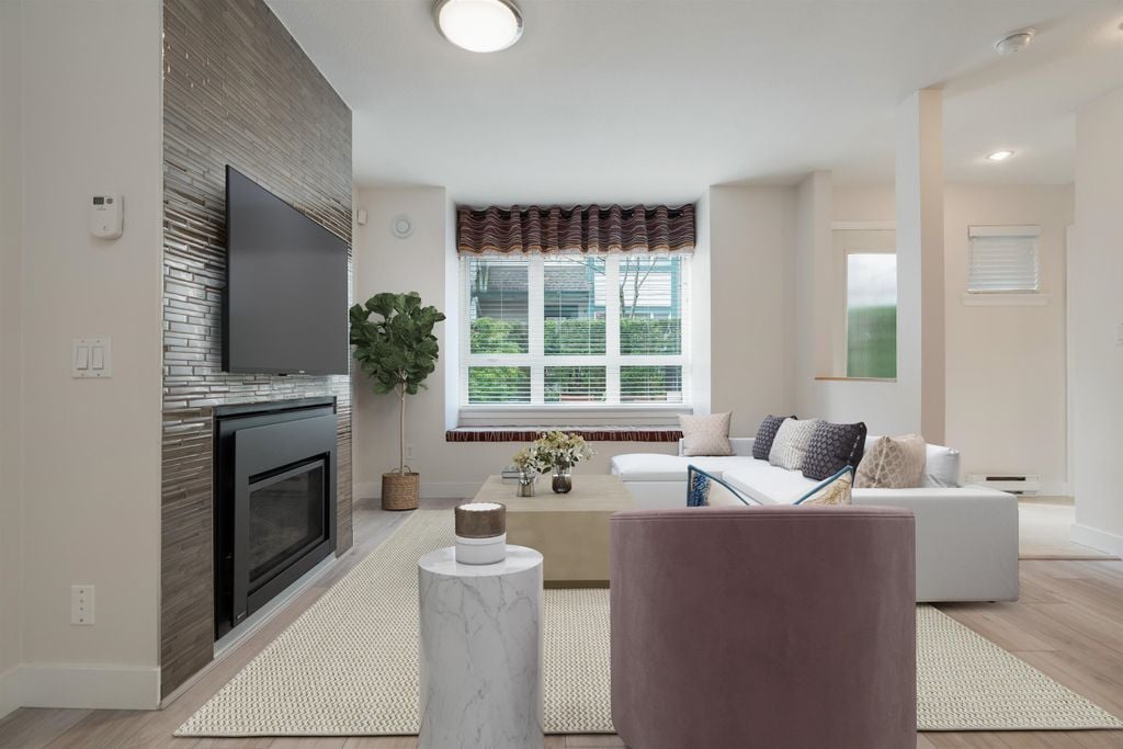 7406 Hawthorne Terr
