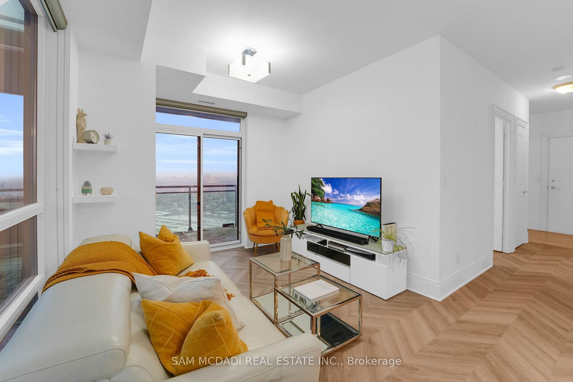 BROOKERS LANE LUXURY PENTHOUSE