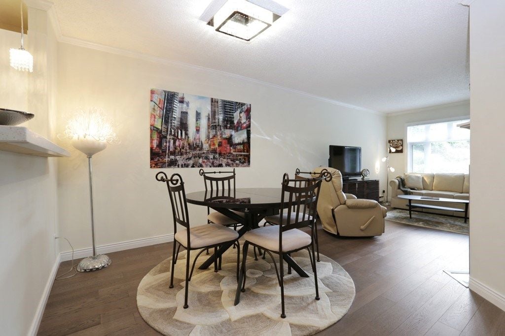 2800 Chesterfield Ave, #210