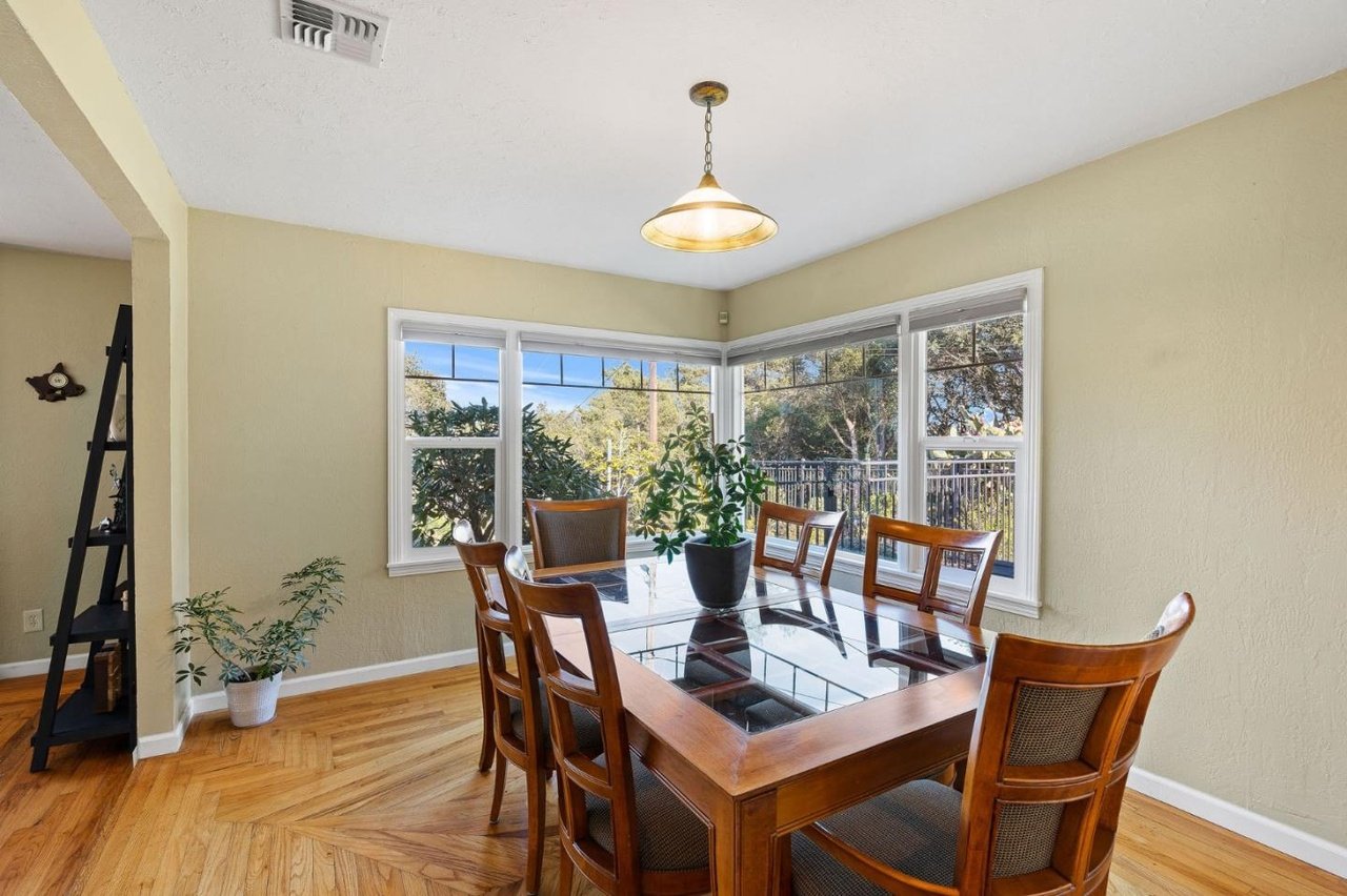 107 Rancho Rd