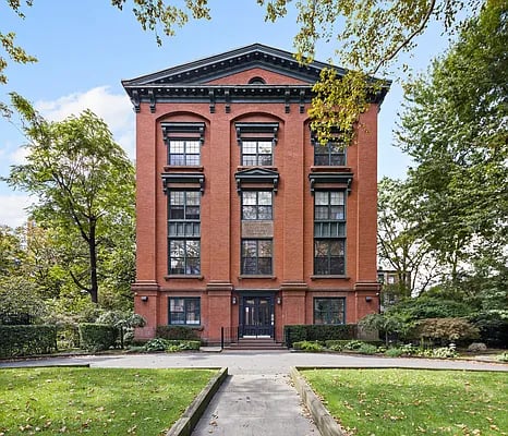 320 Washington Avenue #4A