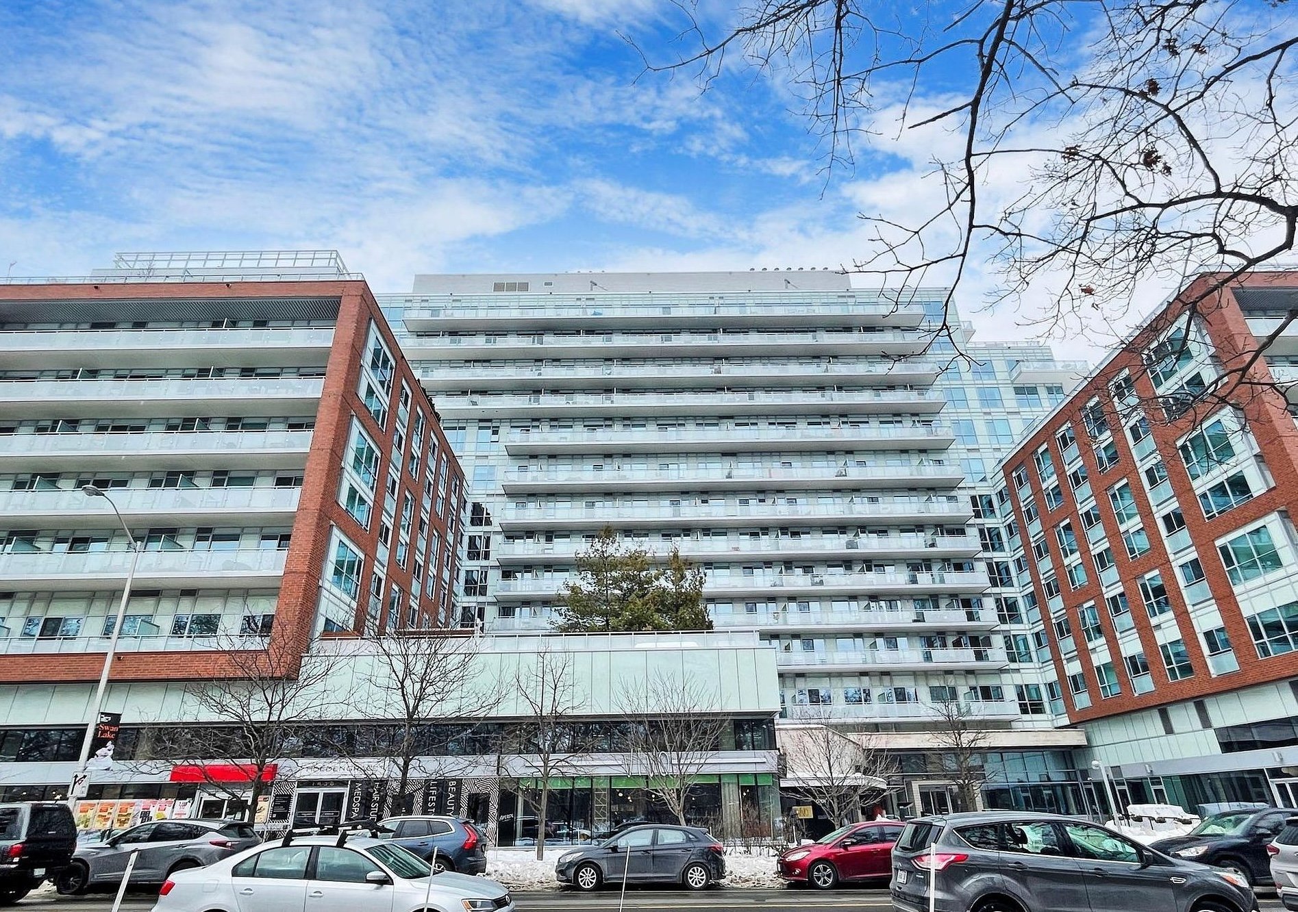 1830 Bloor St W Unit: 1115