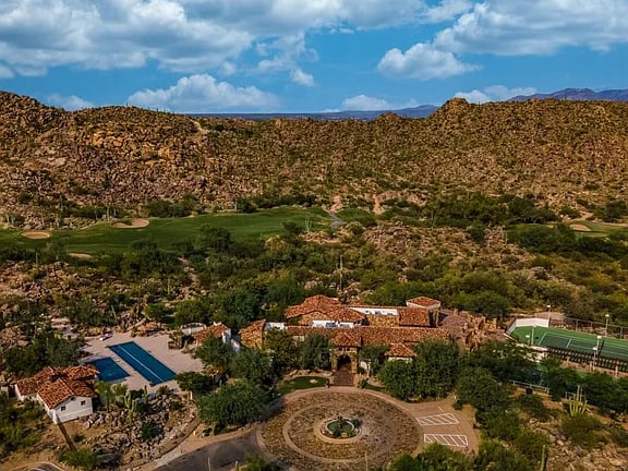 1535 W Tortolita Mountain Cir