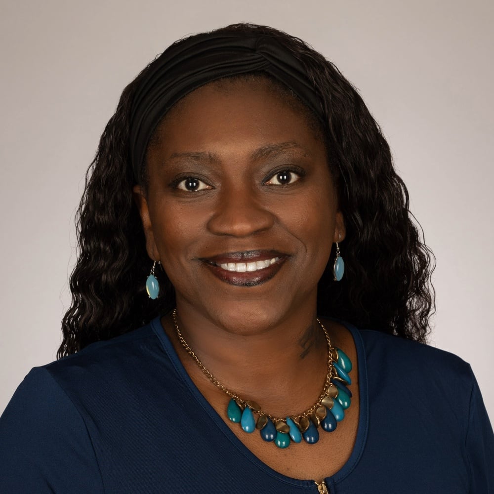 Shevon Cooper Raleigh, NC Real Estate Agent Headshot