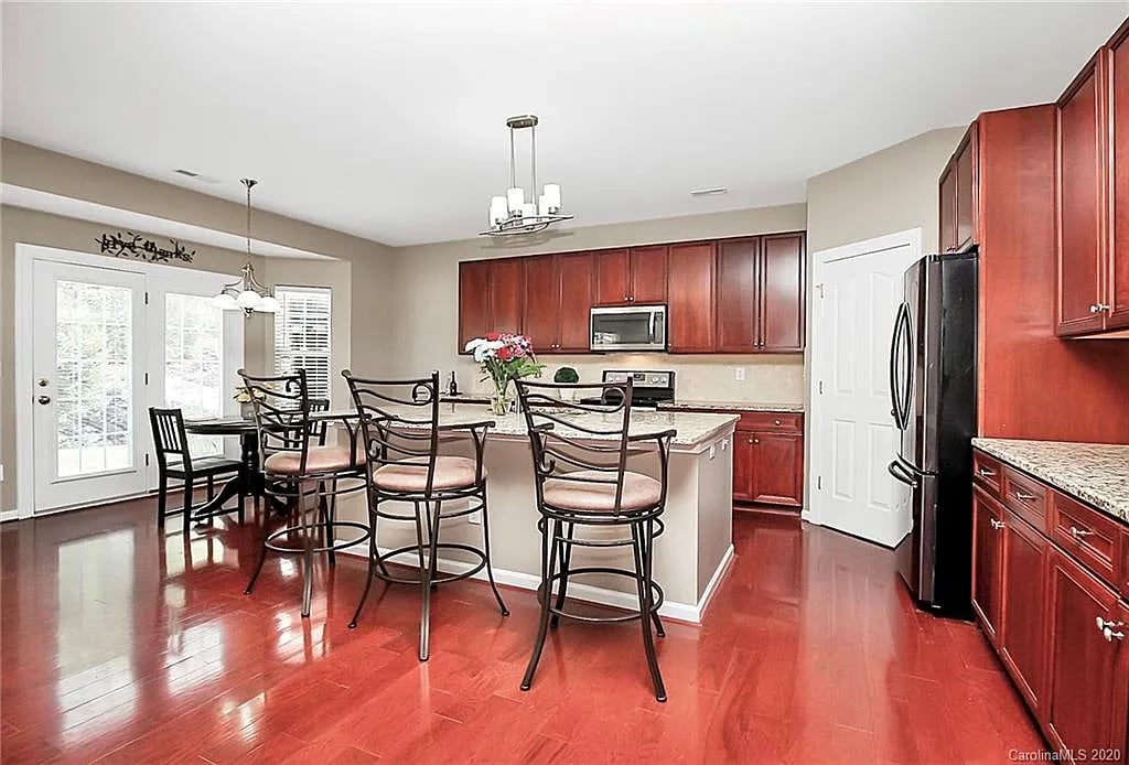 5929 Pecan Valley Ct