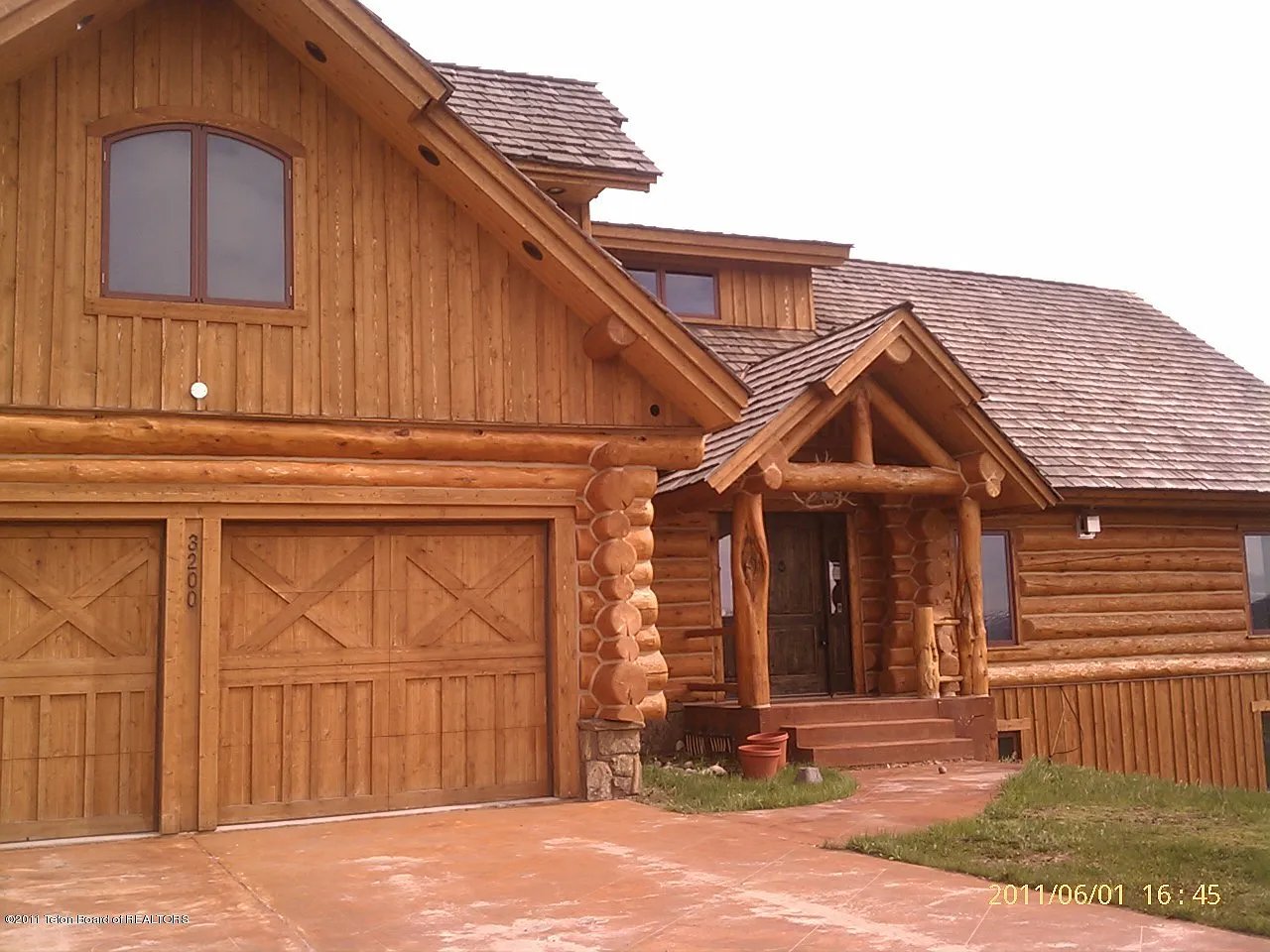 3200 E Wildhorse Rd