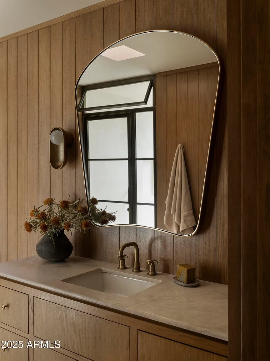 8631 N AVENIDA DEL SOL