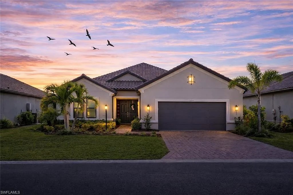11935 Collegio Dr