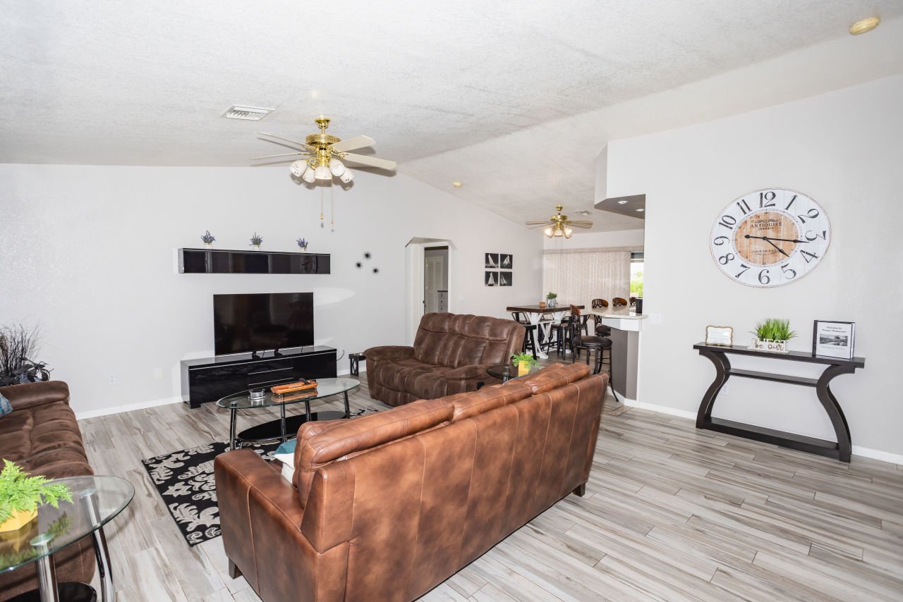 2860 Arabian Dr