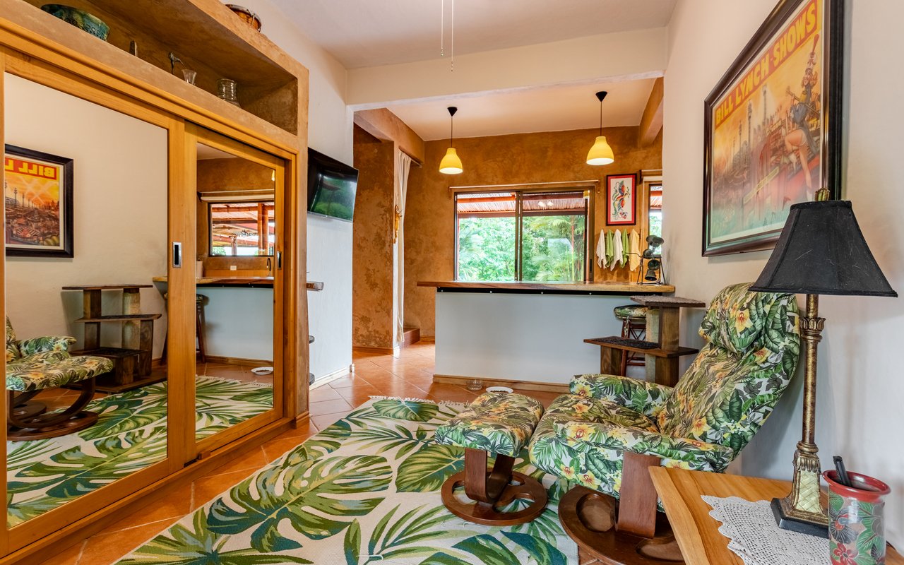 Tropical Getaway with Two Villas and Lush Gardens Near the Heart of Uvita