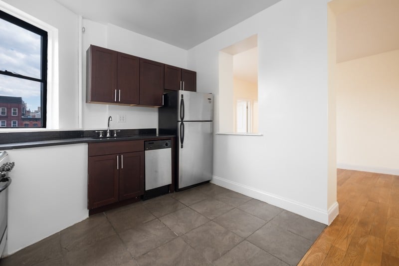 345 East 12th Street Unit: 27