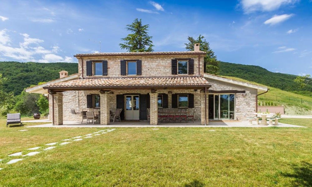 Beautiful Stone Farmhouse in Fossombrone