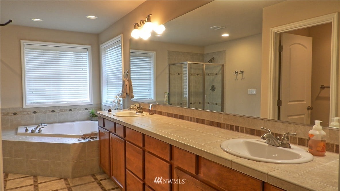 11305 SE 79th Pl