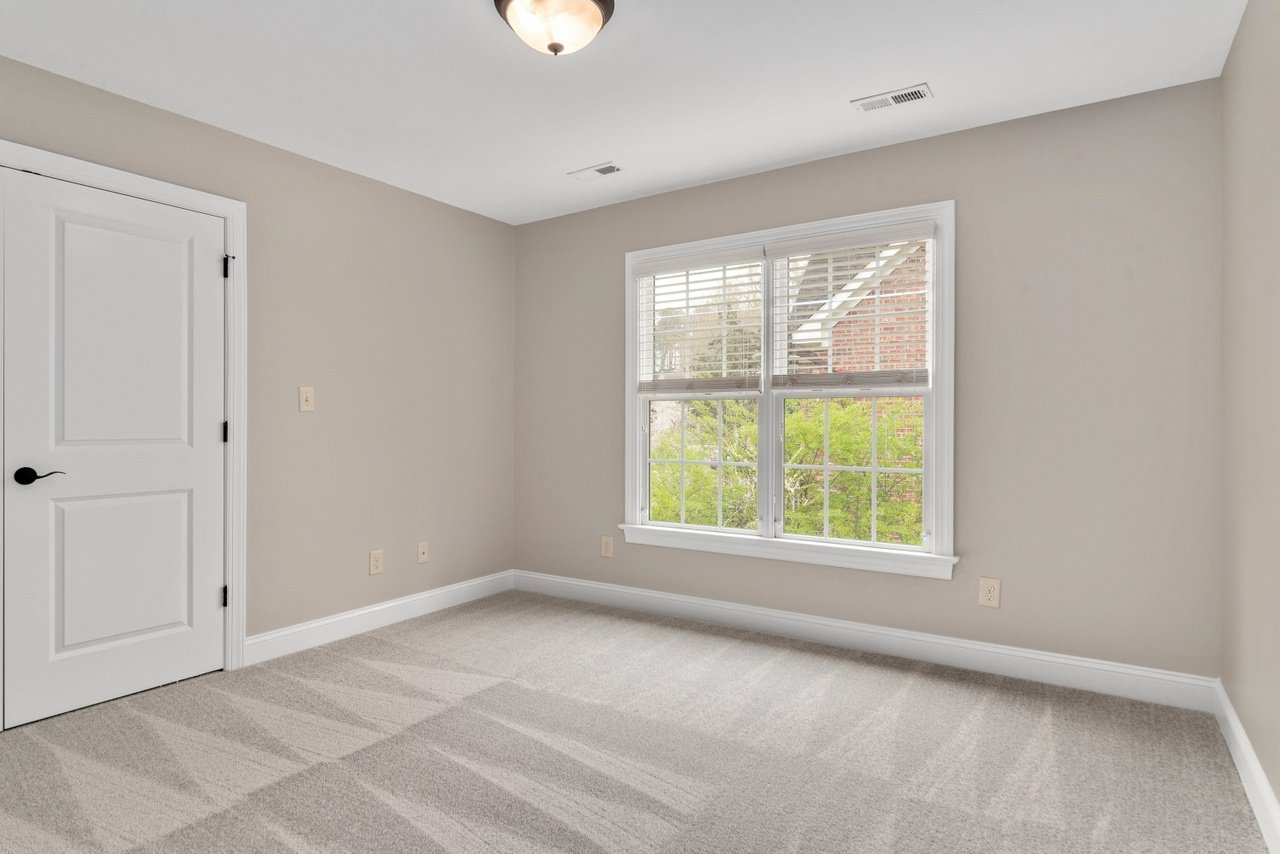 8031 Sundance Cir