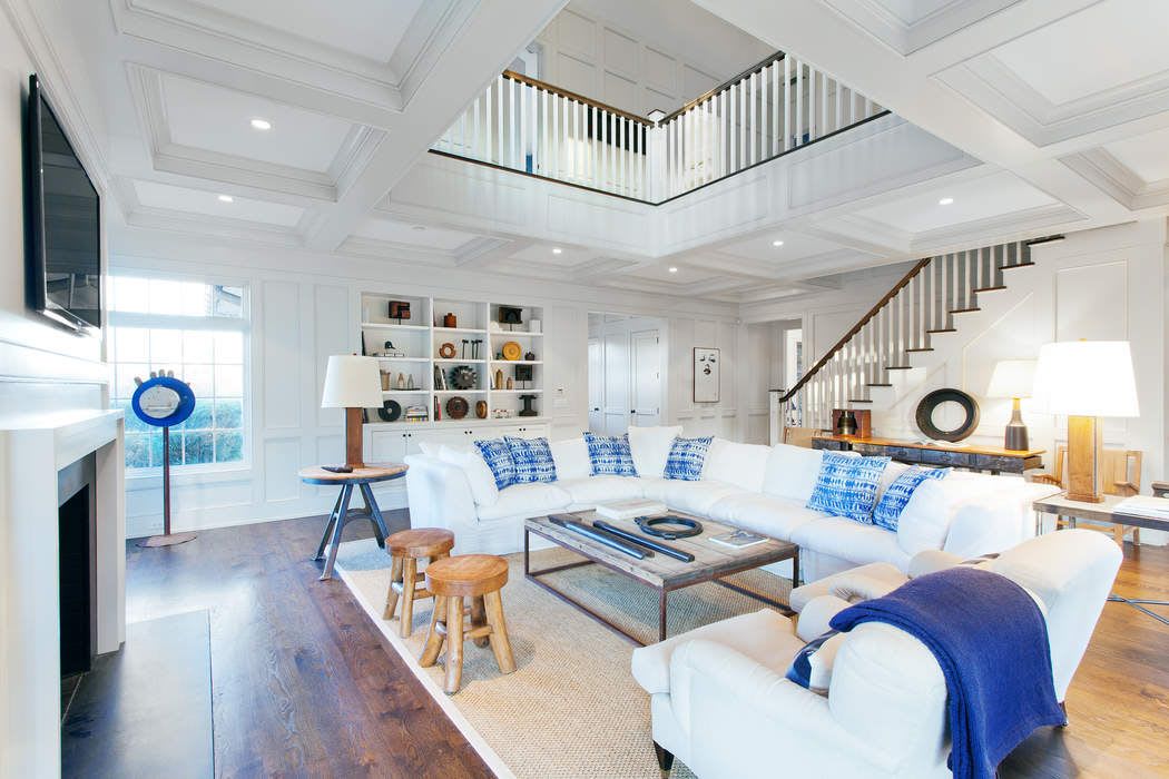 Serenity in Water Mill With Tennis