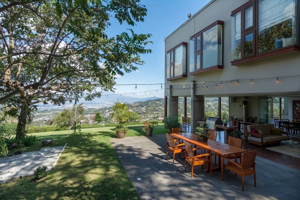 Spacious Property in San Antonio