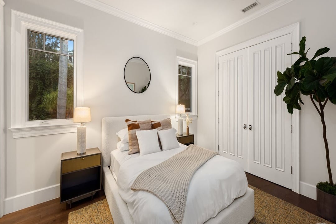 Luminor Heights, Laurel Canyon Blvd, 90046