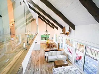 1 Muskoka Estates Rd
