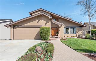 247 Prague Drive