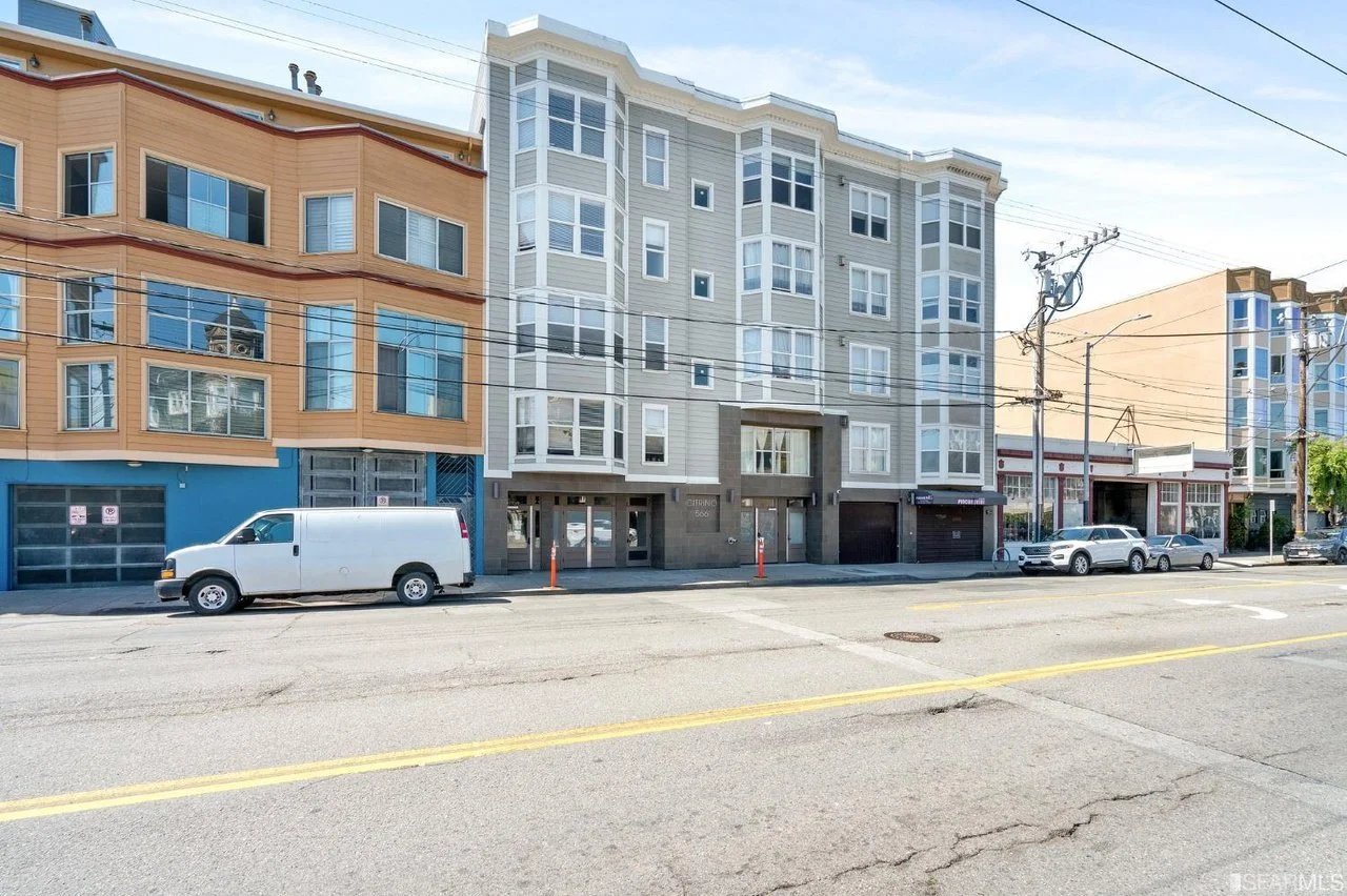 Citrino Condominiums