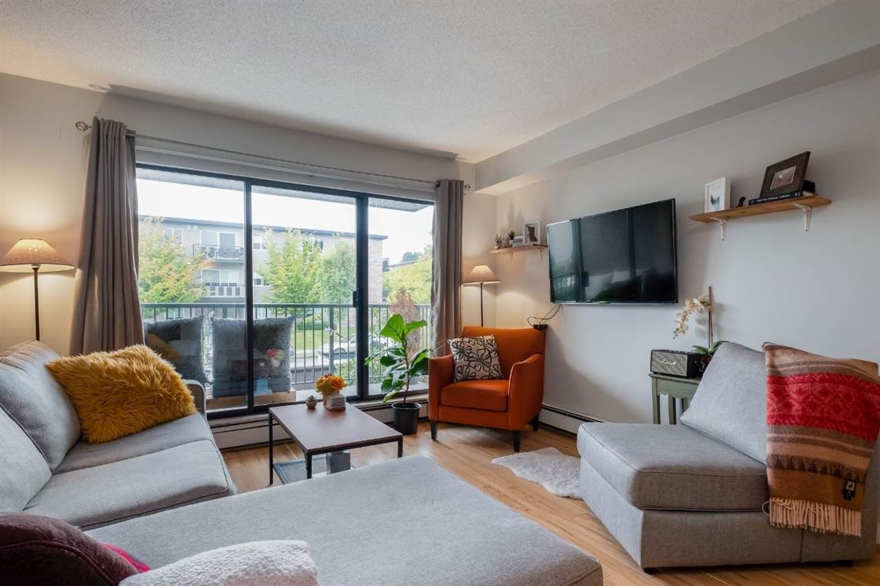 288 E 14th Ave, #206