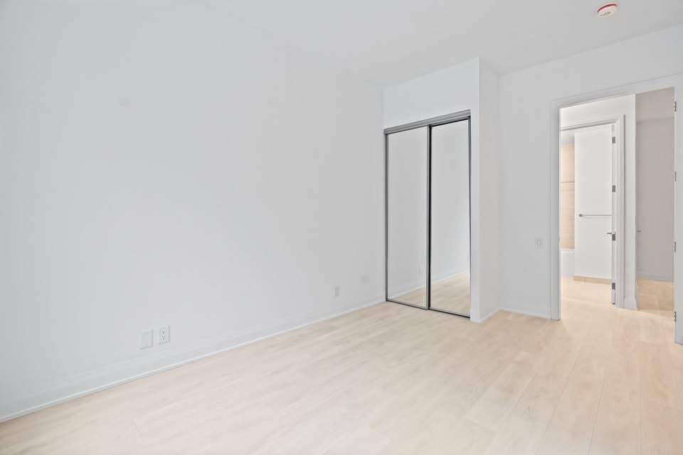 33 Frederick Todd Way 217, Toronto C11 Unit: 217